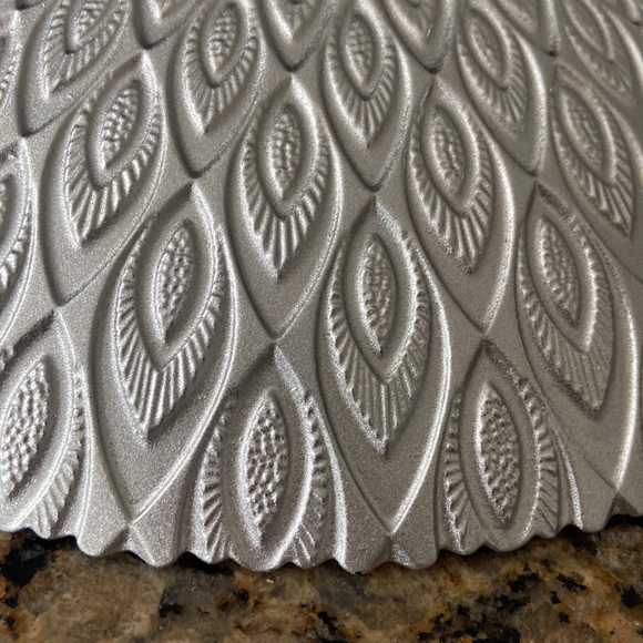 Handcrafted decorative plate - Picture 7 of 8